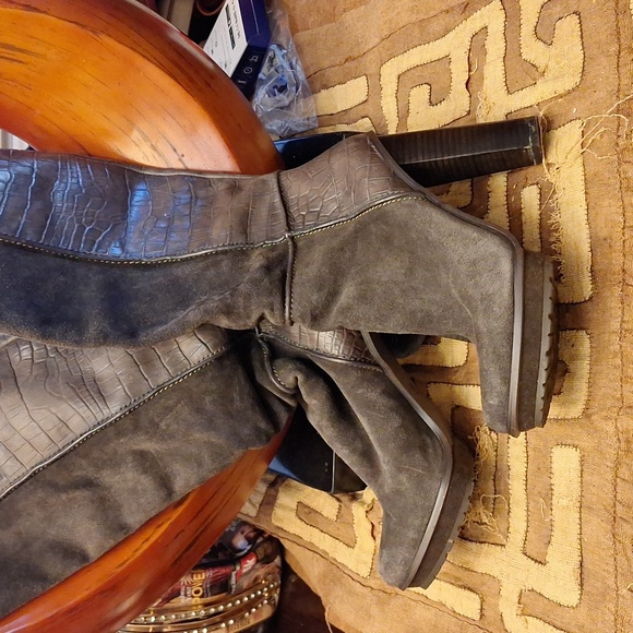 Ma.Richelle boots size 9.5 grey - Picture 3 of 4